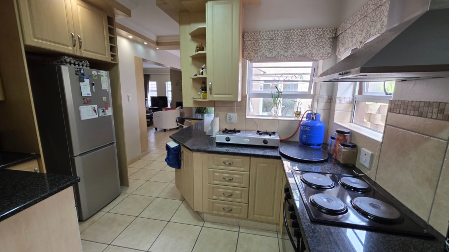 3 Bedroom Property for Sale in Island View Western Cape